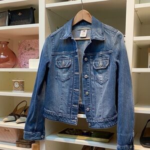 Vince Denim Blue Jean Jacket - NWOT. FREE Lancôme gift !!